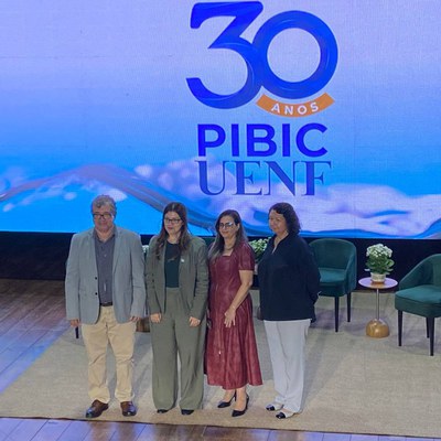 Da esquerda para a direita: representantes da UFF, Uenf, IFF e Prefeitura