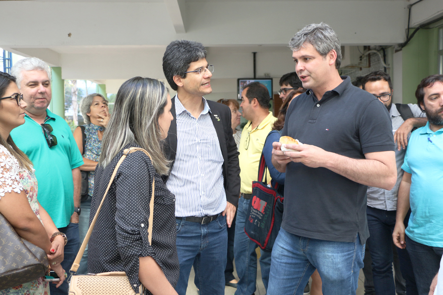 IFF Centro recebe visita do senador Lindbergh Farias