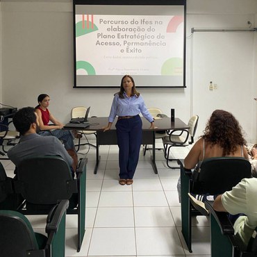 IFF inicia atualização de seu Plano Estratégico de Acesso, Permanência e Êxito