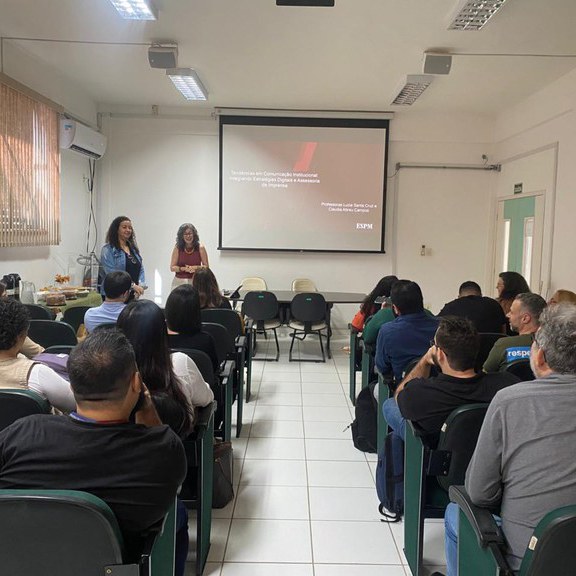Profissionais de Comunicação do IFF participam de curso sobre tendências na área