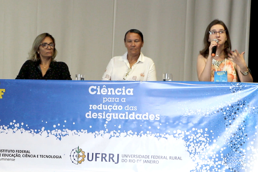 Mesa redonda discute a representação feminina na difusão do conhecimento