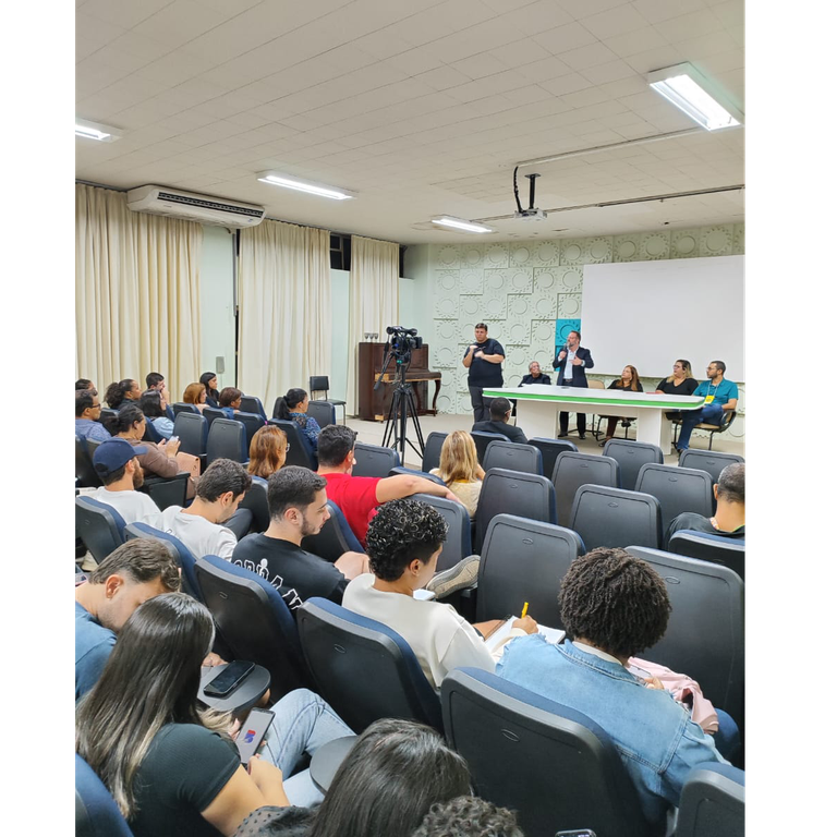 Mesa de abertura oficial