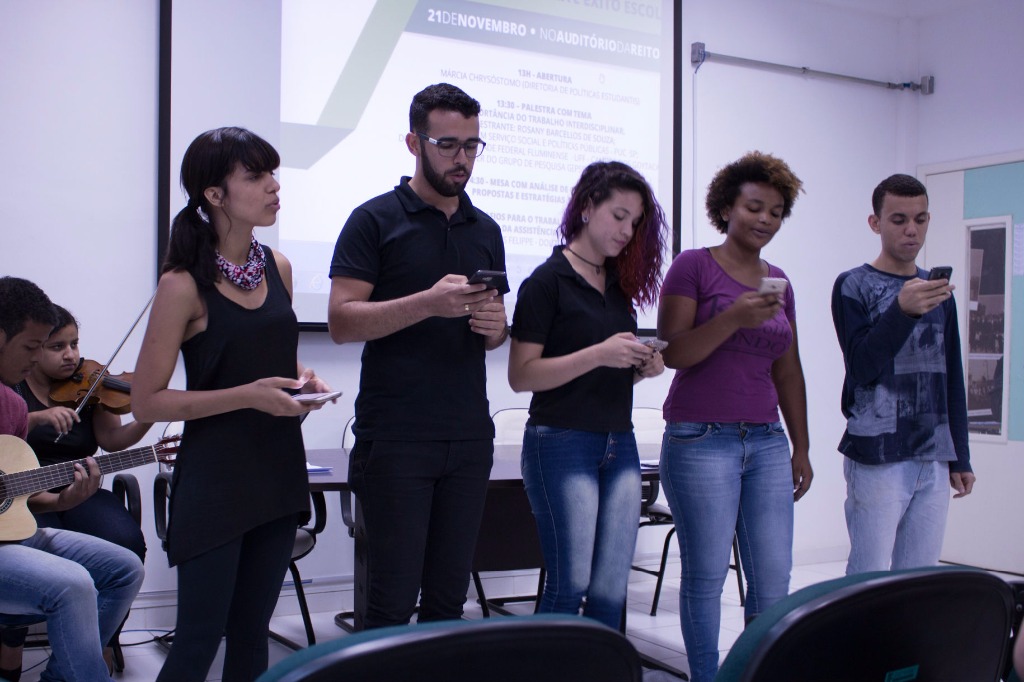 Seminário discute a importância do trabalho interdisciplinar para a permanência de estudantes