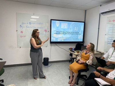 Servidores do IFF debatem sobre o uso da IA no ambiente acadêmico