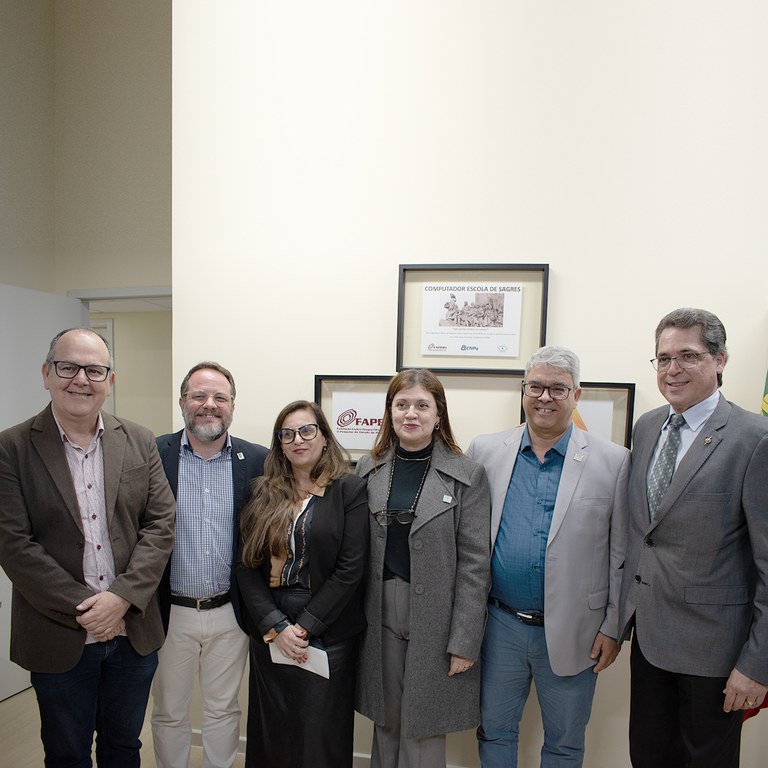 Pesquisadores e gestores do IFF, Uenf e Uerj envolvidos no projeto do Escola de Sagres