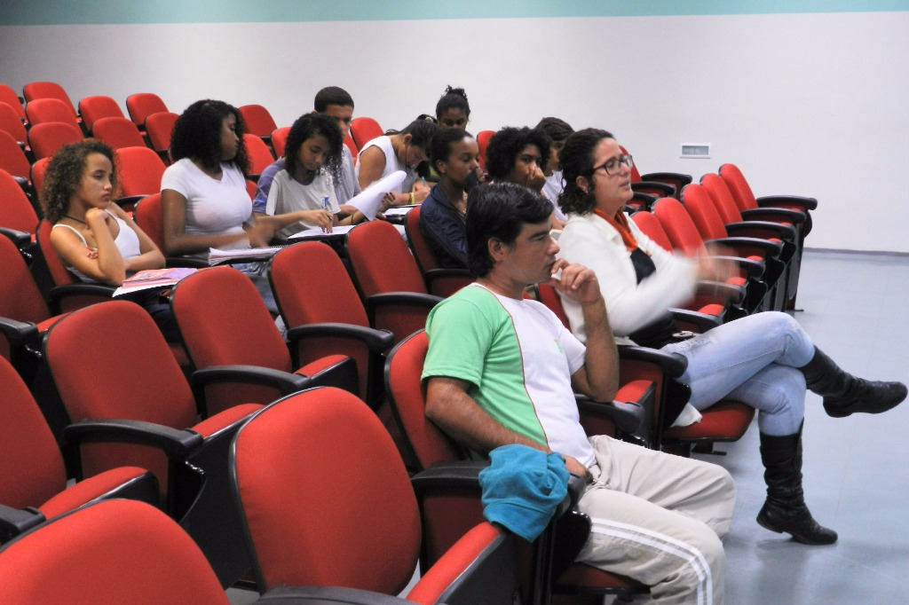 Mostra Cinema e Direitos Humanos no campus Santo Antônio de Pádua.jpg