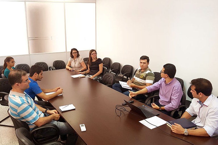 Direção do Campus Pádua se reúne com representante da Secretaria Estadual de Educação 