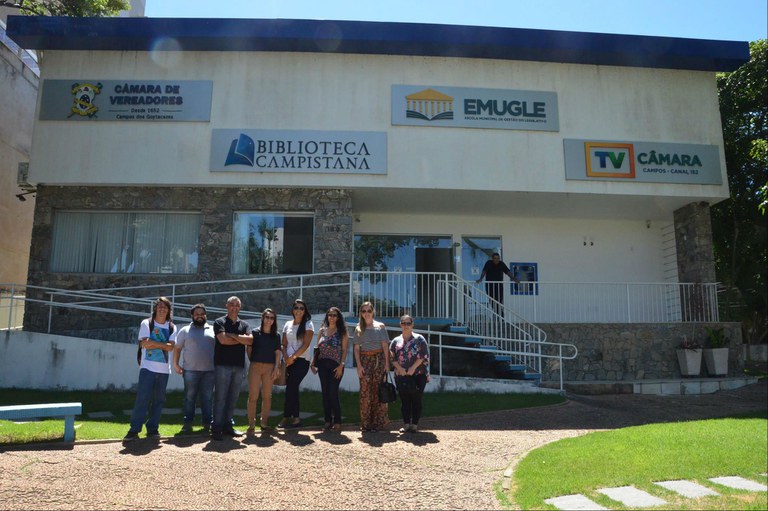 Equipe de Comunicação do IFF visita instalações da TV Câmara Campos