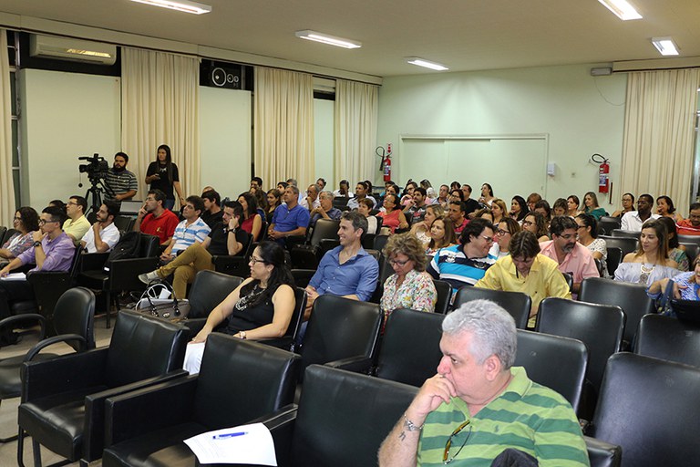 Seminário Sociedade, Políticas Públicas e Educação do IFFluminense discute o PNE
